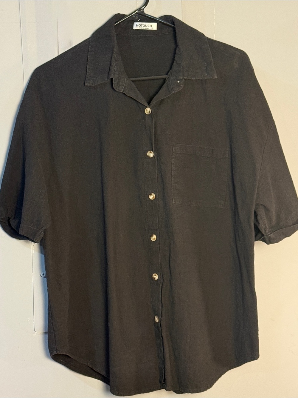 Black Short-Sleeve Button-Up Shirt Women’s